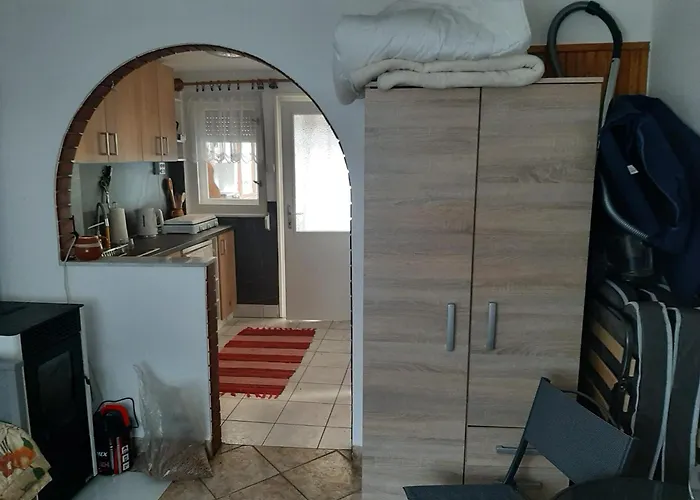 Erdei Fenyoe Vendeghaz